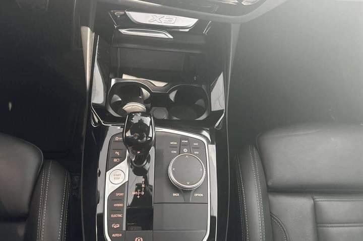 BMW X3 xDrive30e M-Sport – Image 11